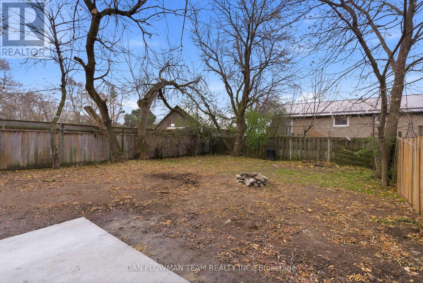 2 Wickett Street, Belleville, Ontario  K8P 3W6 - Photo 44 - X12591250