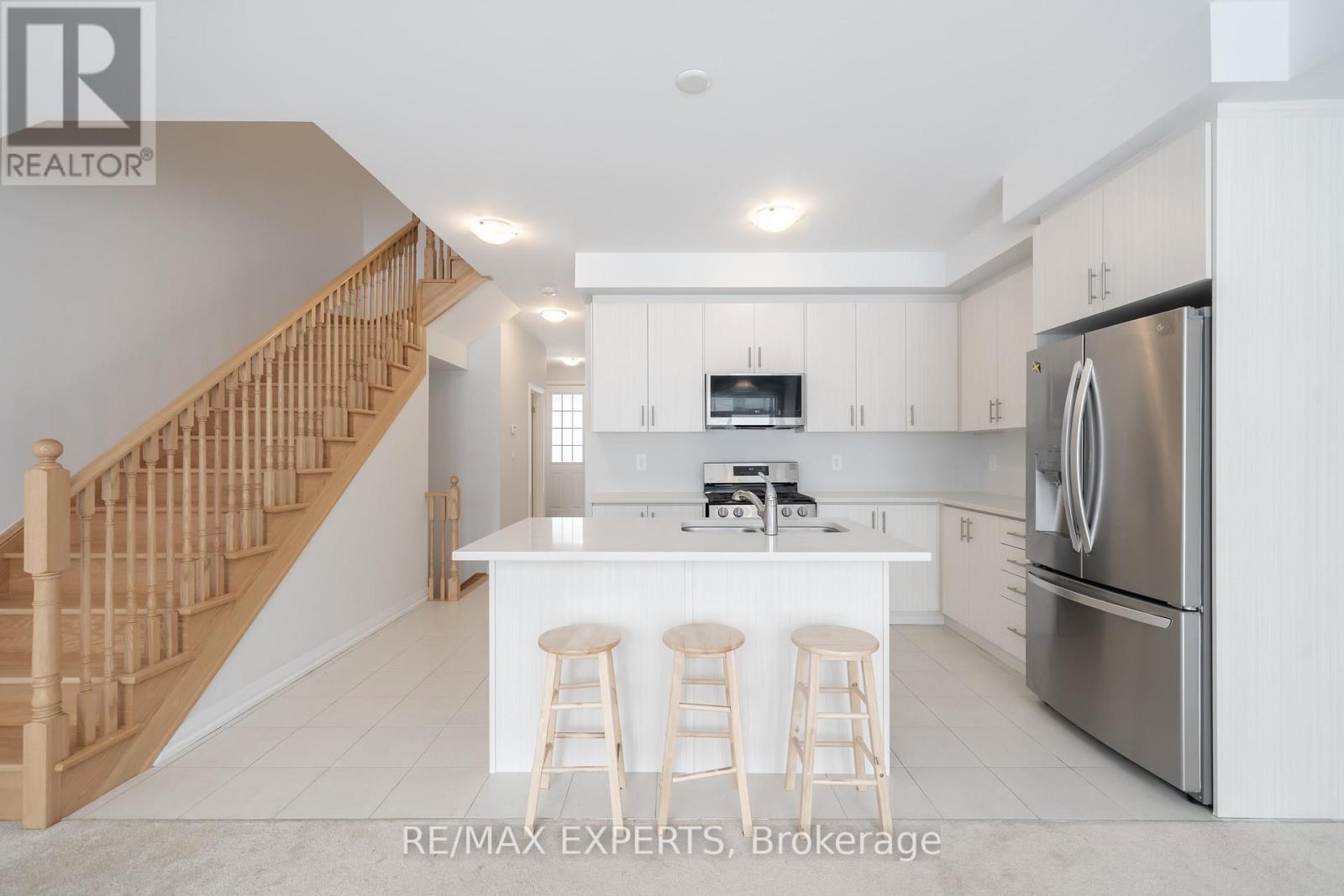 124 Corley Street, Kawartha Lakes, Ontario  K9V 0R4 - Photo 14 - X12591322