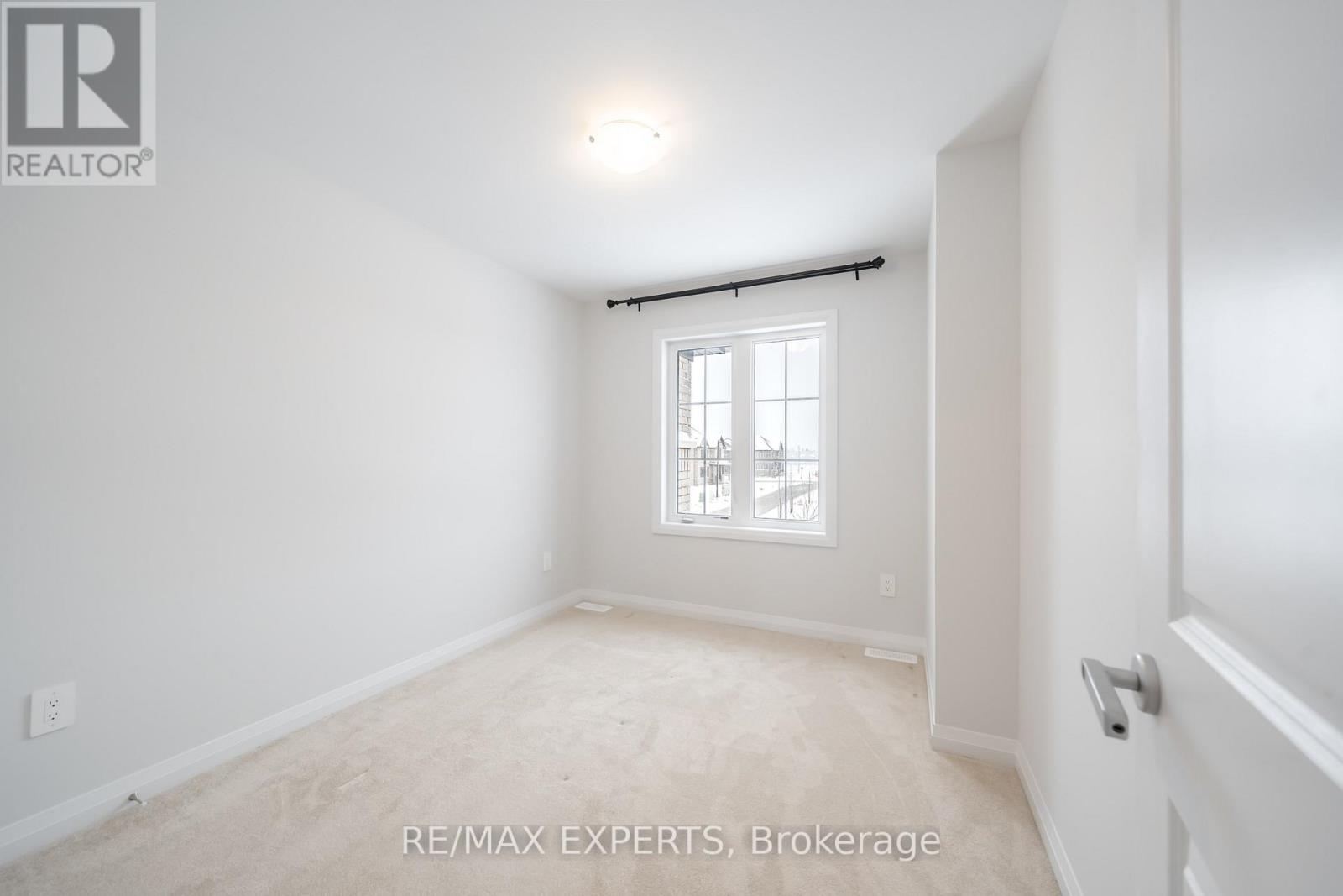 124 Corley Street, Kawartha Lakes, Ontario  K9V 0R4 - Photo 17 - X12591322