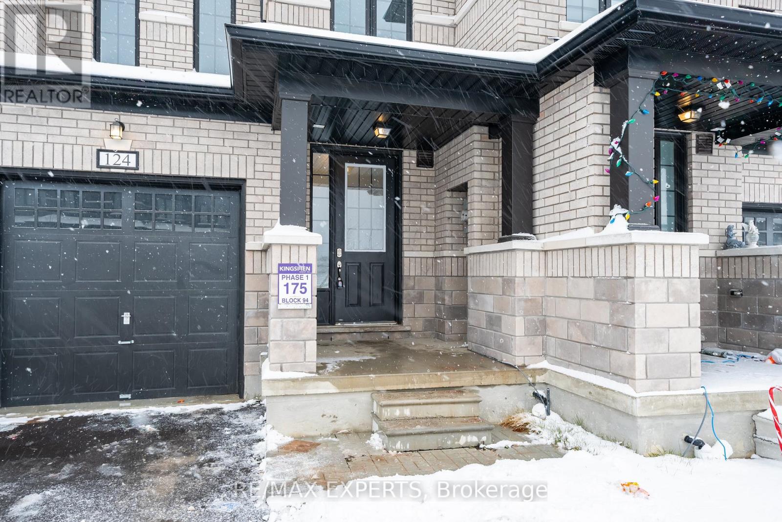 124 Corley Street, Kawartha Lakes, Ontario  K9V 0R4 - Photo 2 - X12591322