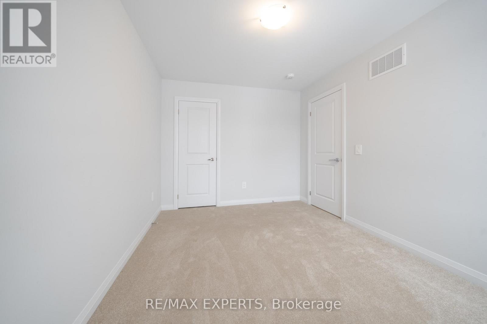 124 Corley Street, Kawartha Lakes, Ontario  K9V 0R4 - Photo 22 - X12591322