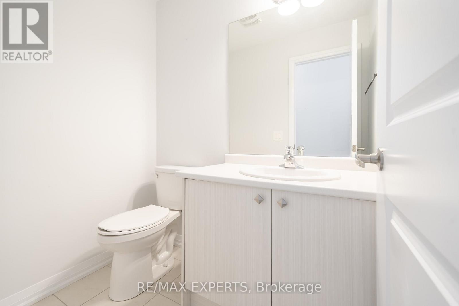 124 Corley Street, Kawartha Lakes, Ontario  K9V 0R4 - Photo 4 - X12591322