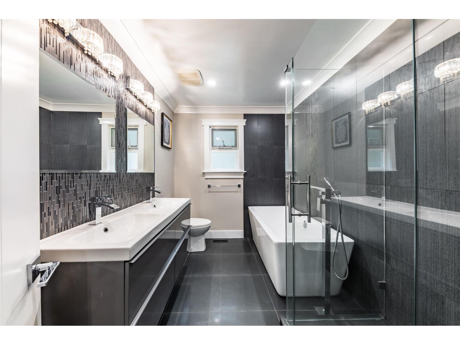 14092 Crescent Road, Surrey, British Columbia  V4P 1L4 - Photo 27 - R3071125