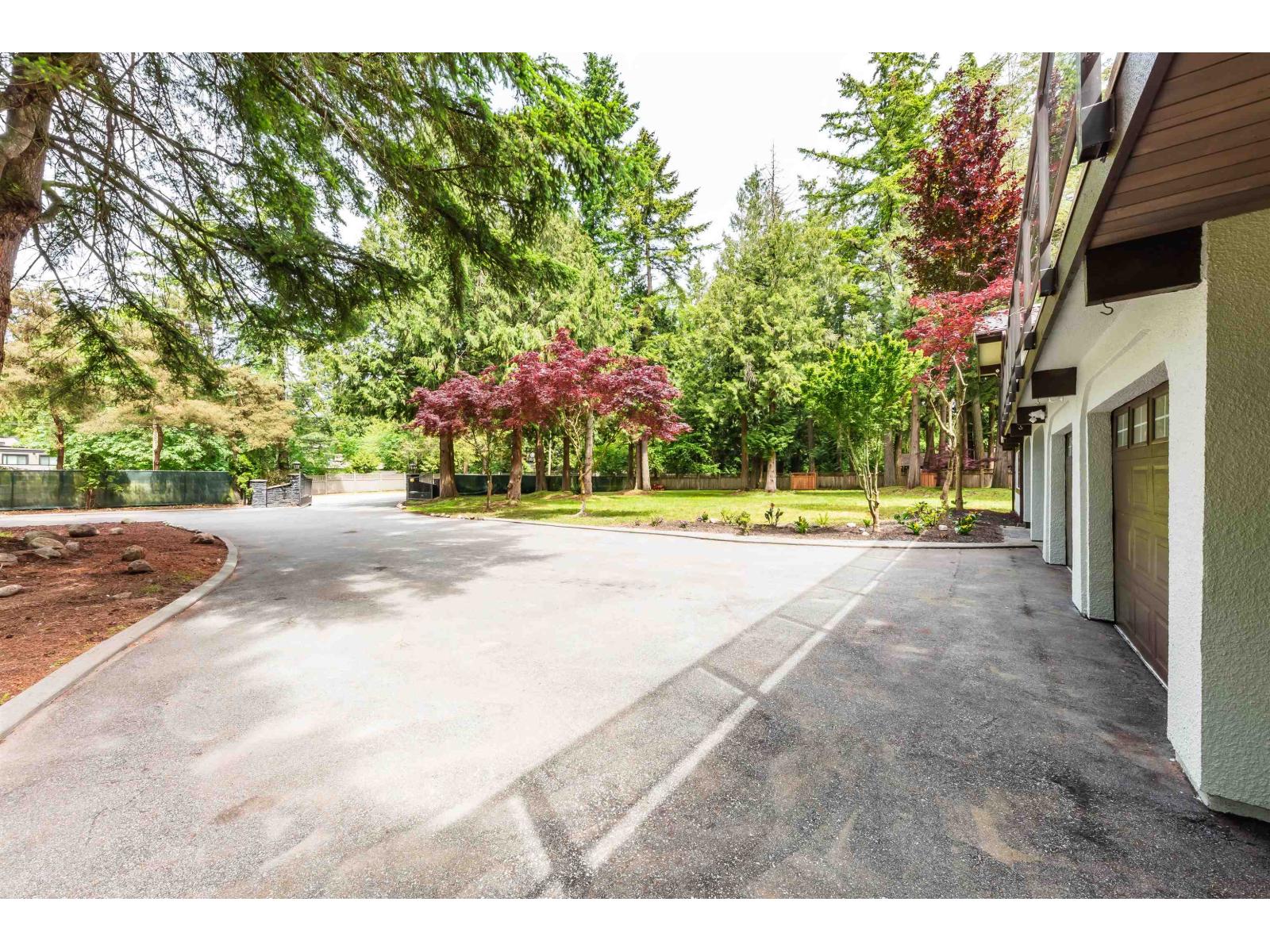 14092 Crescent Road, Surrey, British Columbia  V4P 1L4 - Photo 6 - R3071125