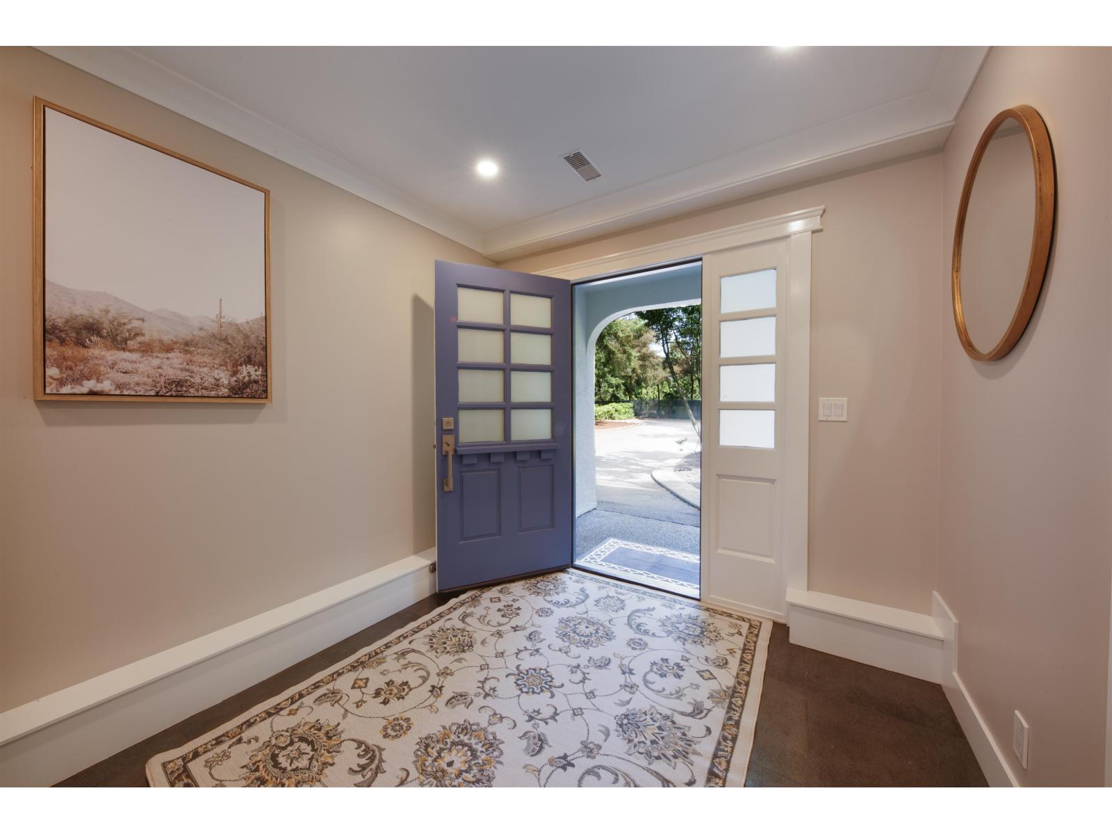 14092 Crescent Road, Surrey, British Columbia  V4P 1L4 - Photo 9 - R3071125