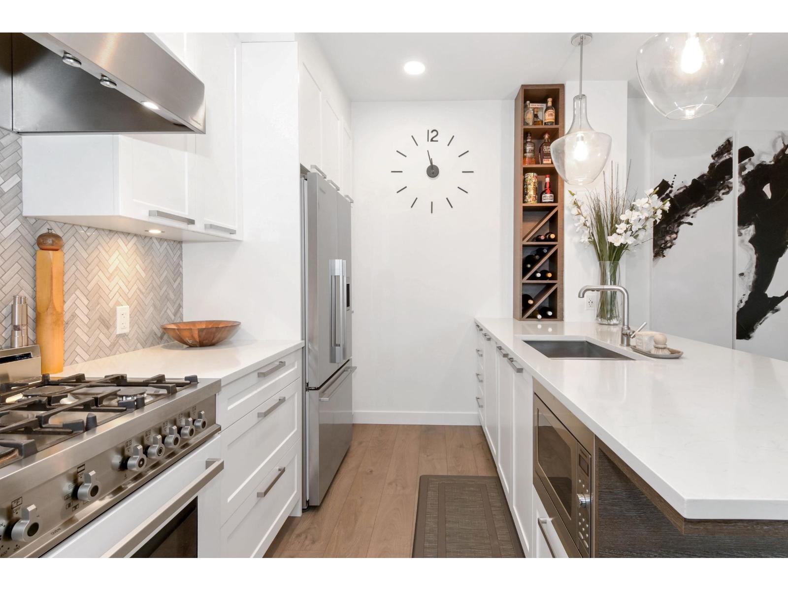 403 33540 Mayfair Avenue, Abbotsford, British Columbia V2S 0J3 - Photo 9 - R3071172