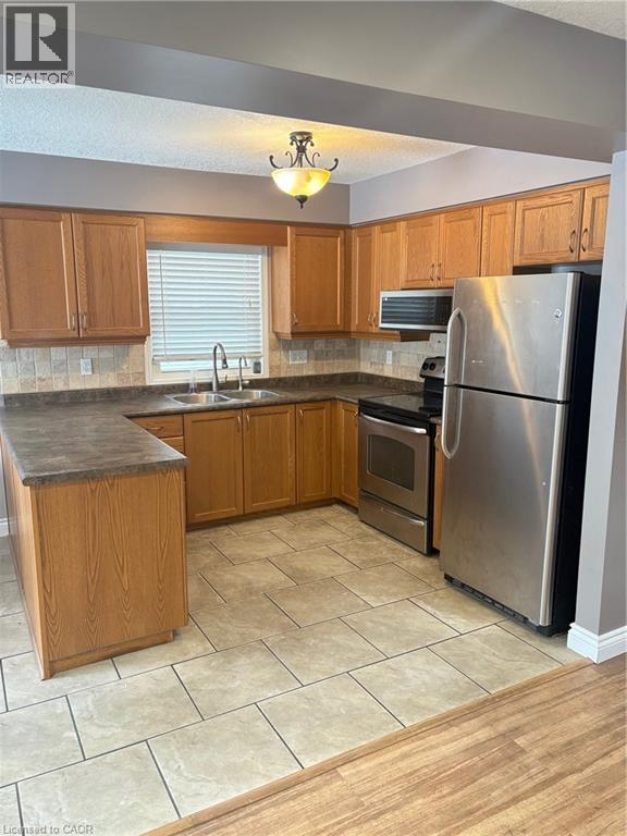 51 Sophia Crescent, Kitchener, Ontario  N2R 1X5 - Photo 3 - 40791575