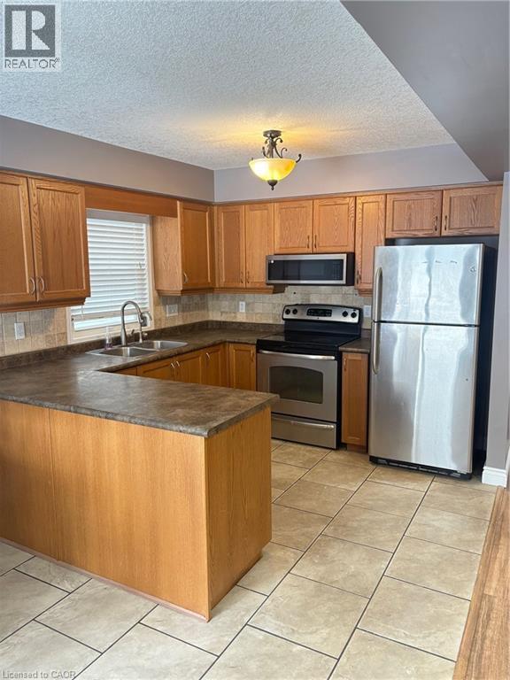 51 Sophia Crescent, Kitchener, Ontario  N2R 1X5 - Photo 4 - 40791575