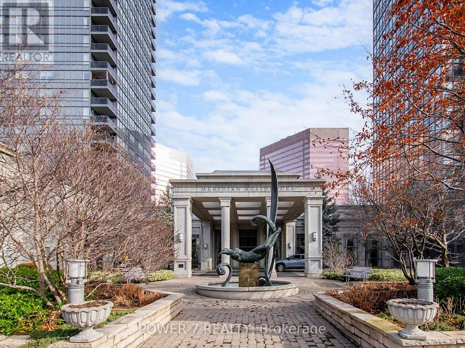 1611 - 15 Greenview Avenue, Toronto, Ontario M2M 4M7 - Photo 2 - C12591404