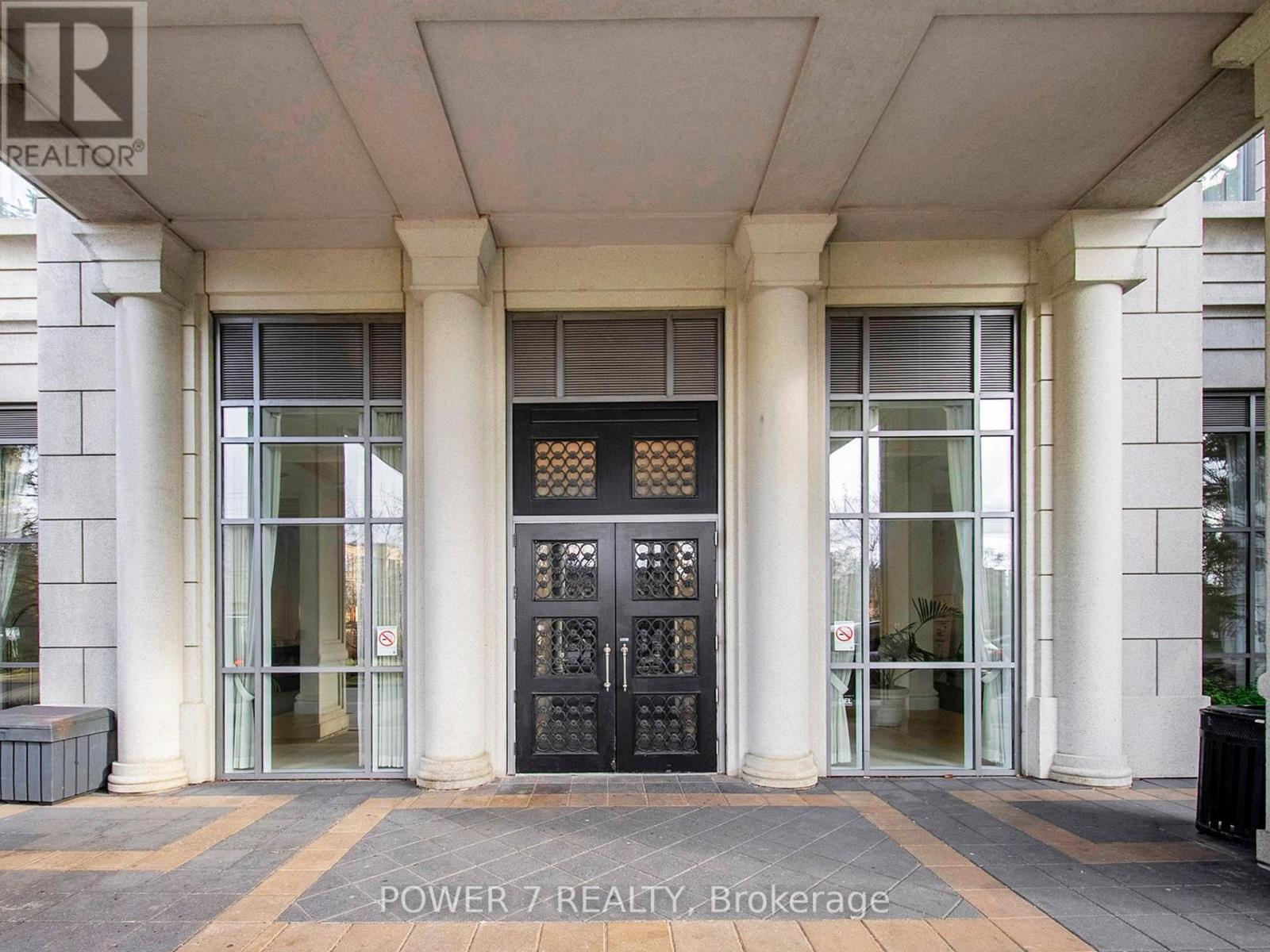 1611 - 15 Greenview Avenue, Toronto, Ontario M2M 4M7 - Photo 3 - C12591404