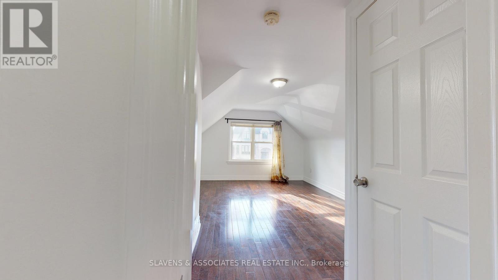 Upper - 262 Poyntz Avenue, Toronto, Ontario  M2N 1J7 - Photo 6 - C12591540