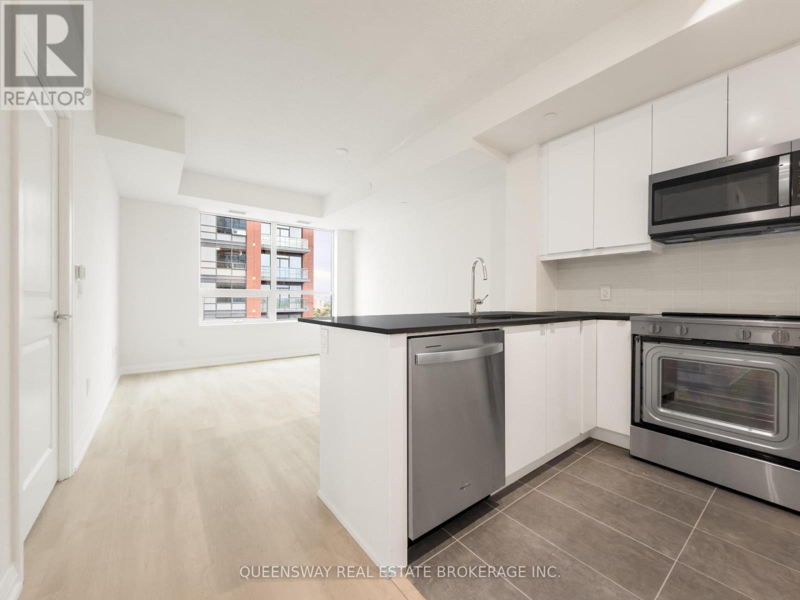 1326 - 3270 Sheppard Avenue E, Toronto, Ontario  M1T 3K3 - Photo 3 - E12591432