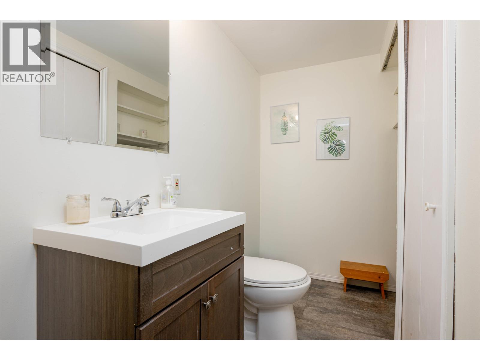 1900 W Bittner Road, North Blackburn, British Columbia  V2N 6T1 - Photo 16 - R3071122