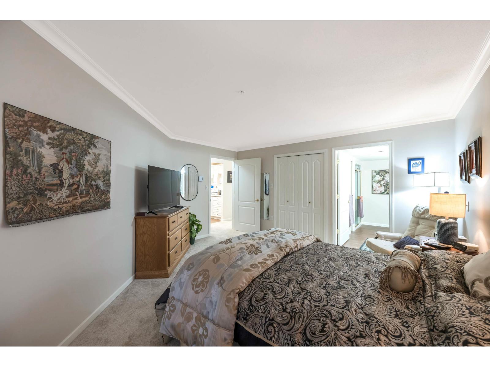 209 15350 19a Avenue, Surrey, British Columbia V4A 9W1 - Photo 13 - R3071157