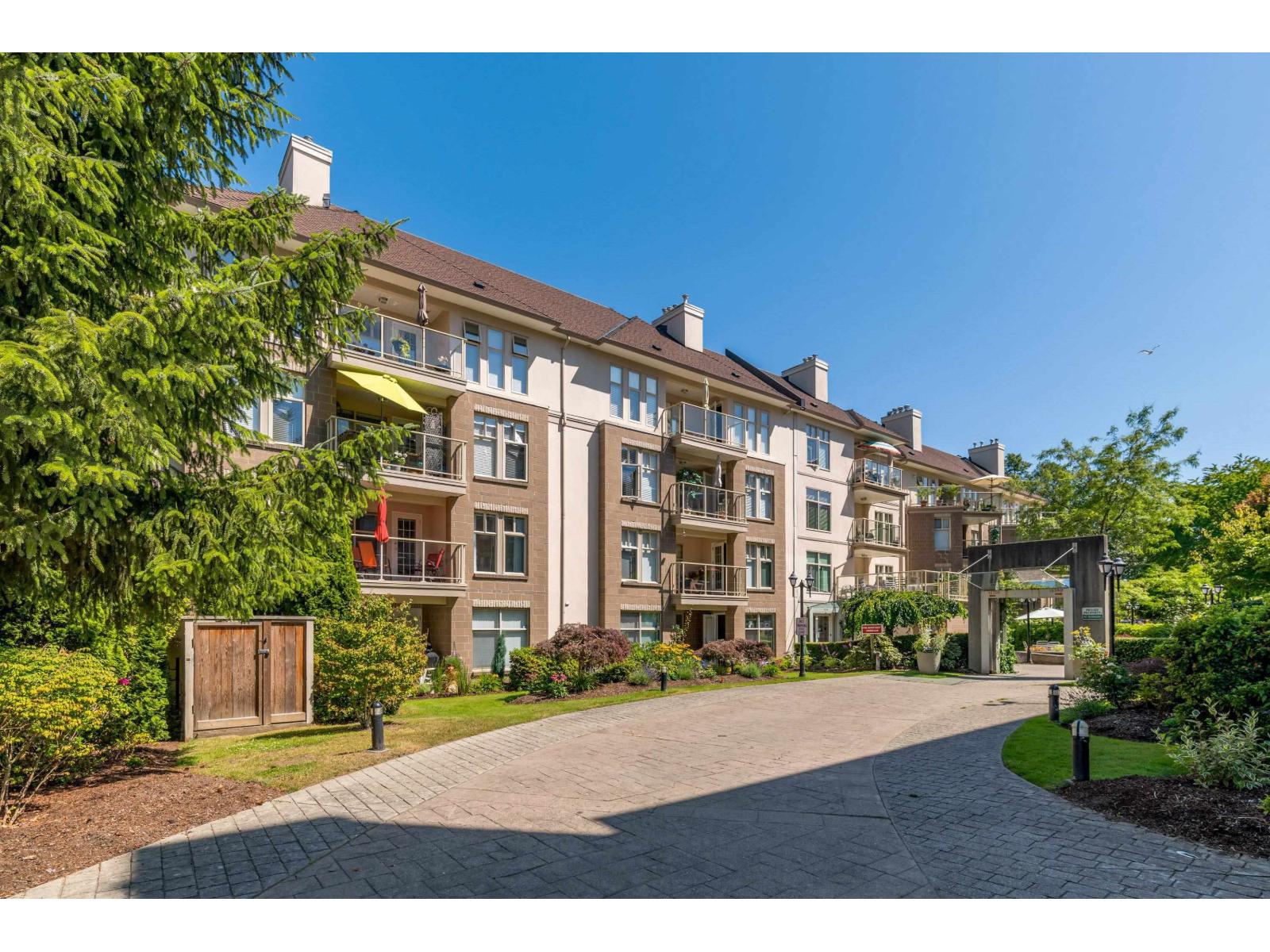 209 15350 19a Avenue, Surrey, British Columbia V4A 9W1 - Photo 1 - R3071157