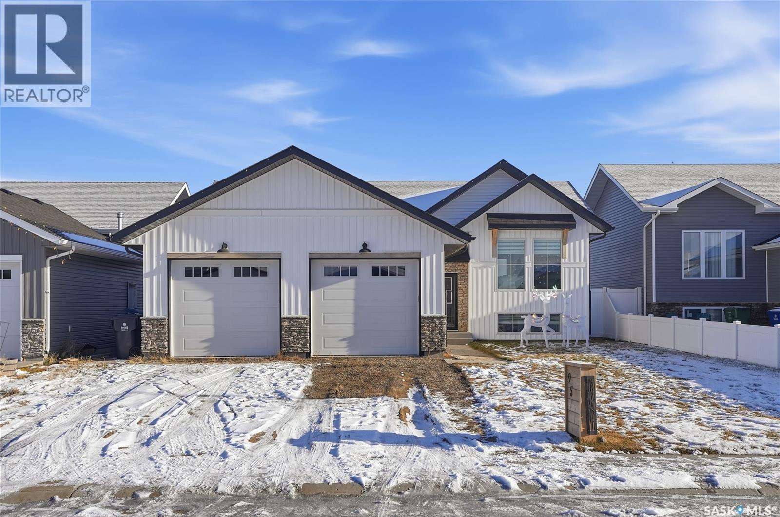 95 Diefenbaker Avenue, Hague, Saskatchewan  S0K 1X0 - Photo 2 - SK025019