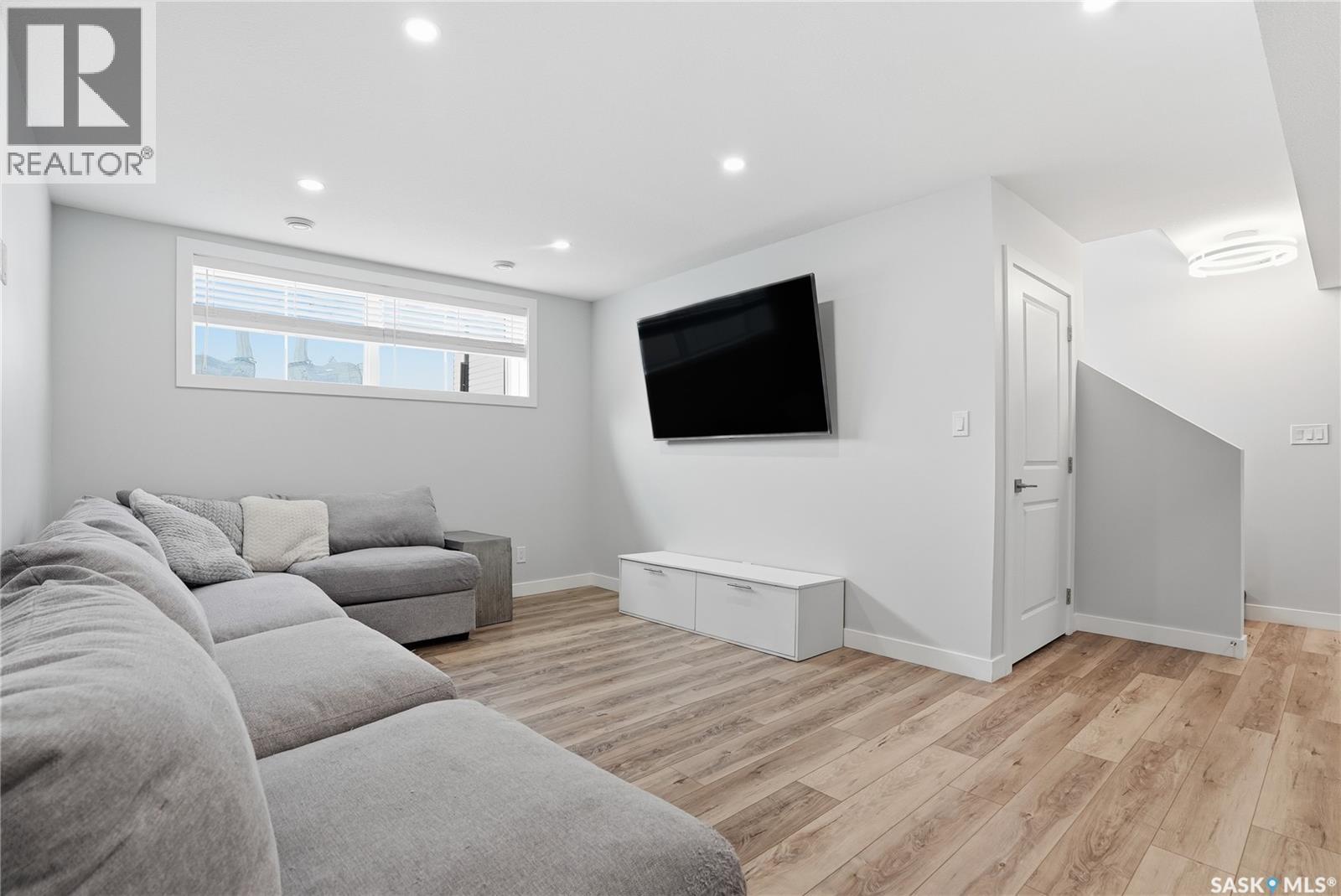 95 Diefenbaker Avenue, Hague, Saskatchewan  S0K 1X0 - Photo 36 - SK025019