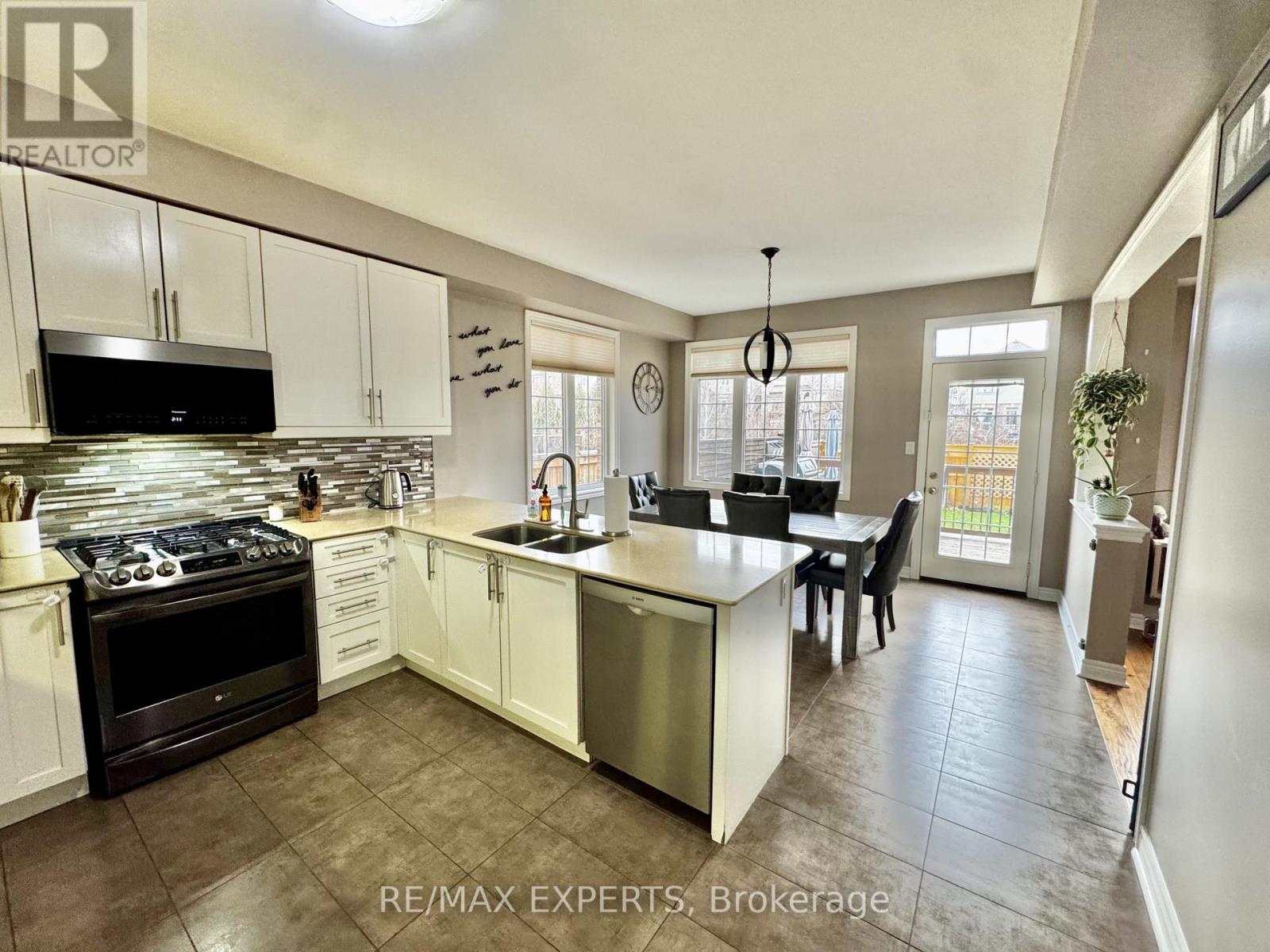 39 Mason Drive, New Tecumseth, Ontario  L9R 0M5 - Photo 18 - N12591334