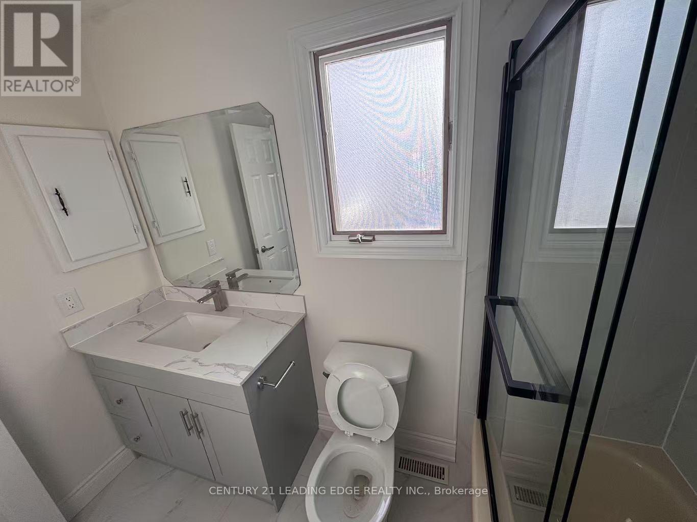 Main - 4 Burwell Crescent, Markham, Ontario  L3P 6T6 - Photo 10 - N12591422