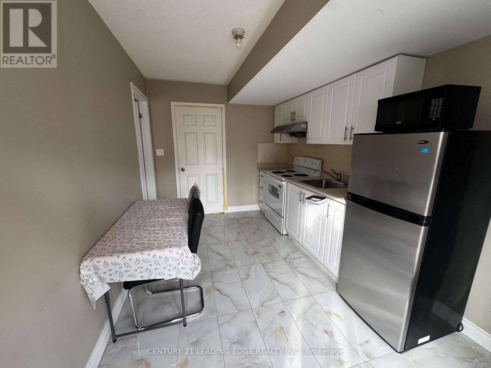 First Floor - 13 Prince William Drive, Markham, Ontario  L3R 7V5 - Photo 2 - N12591516