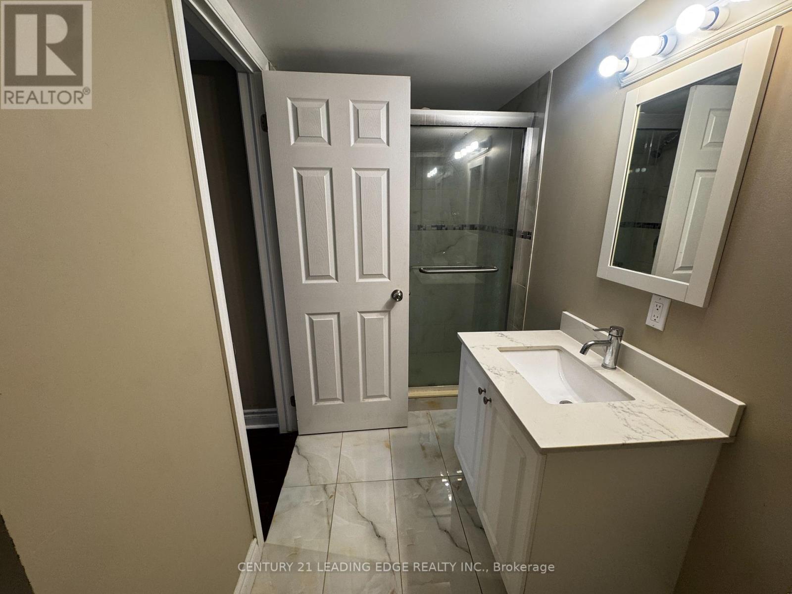 First Floor - 13 Prince William Drive, Markham, Ontario  L3R 7V5 - Photo 5 - N12591516