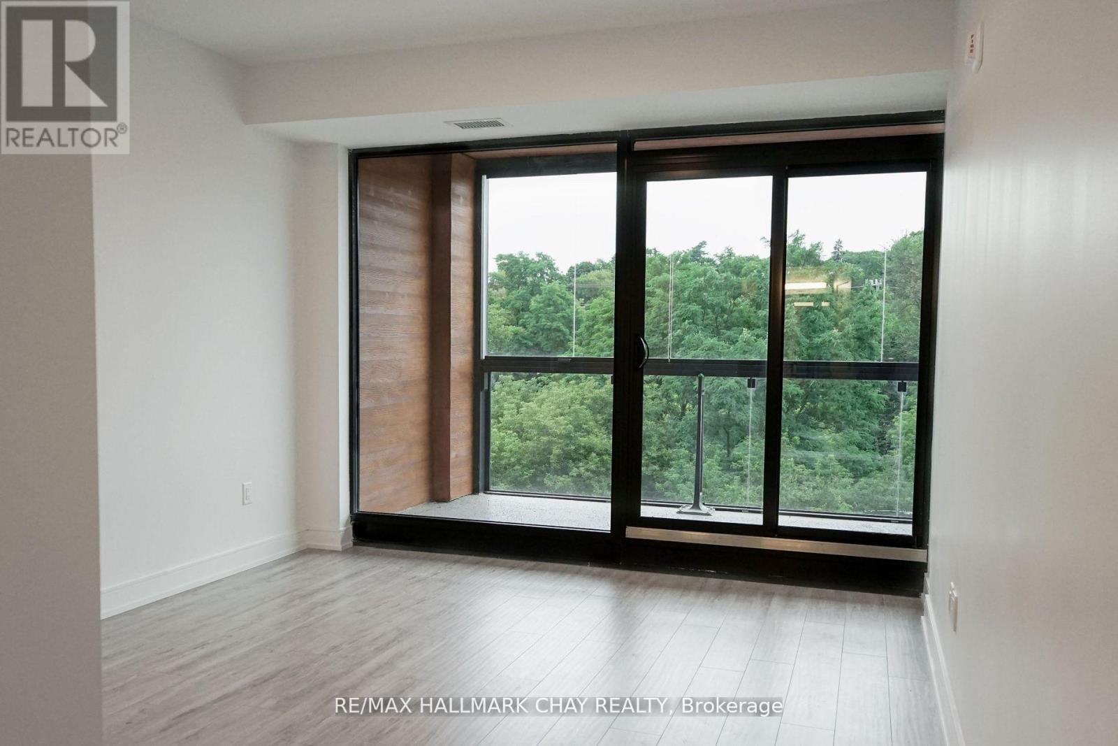 515 - 185 Dunlop Street, Barrie (City Centre), Ontario  L4M 1B2 - Photo 13 - S12591454