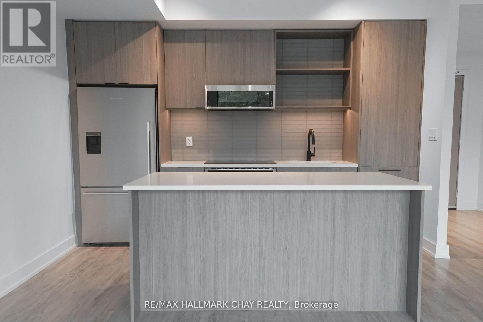 515 - 185 Dunlop Street, Barrie (City Centre), Ontario  L4M 1B2 - Photo 8 - S12591454