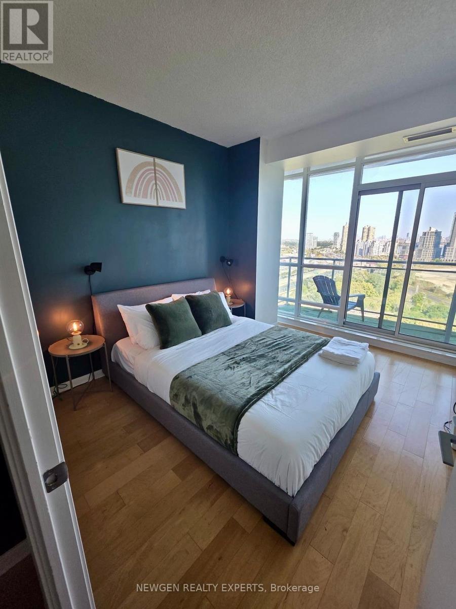 1906 - 185 Legion Road N, Toronto, Ontario  M8Y 0A1 - Photo 3 - W12591330