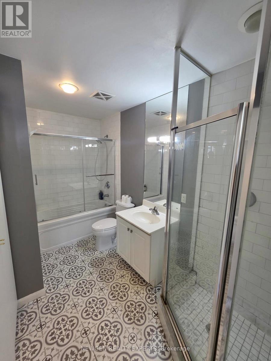 1906 - 185 Legion Road N, Toronto, Ontario  M8Y 0A1 - Photo 5 - W12591330