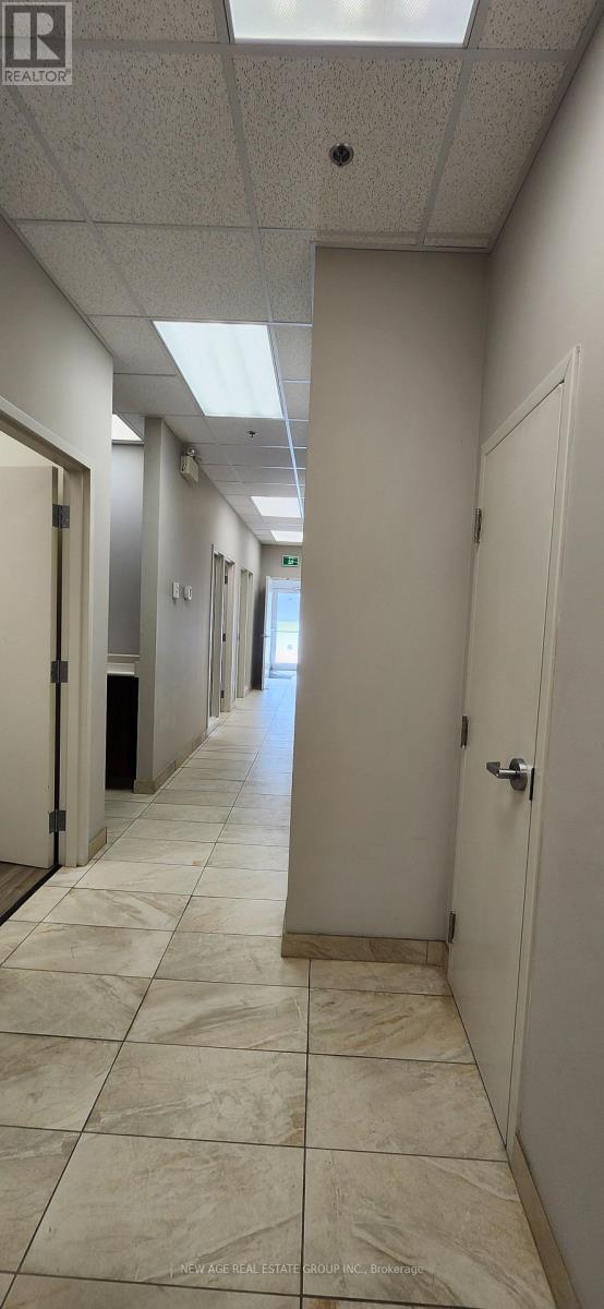 106 - 1065 Canadian Place, Mississauga, Ontario  L4W 1J9 - Photo 12 - W12591336