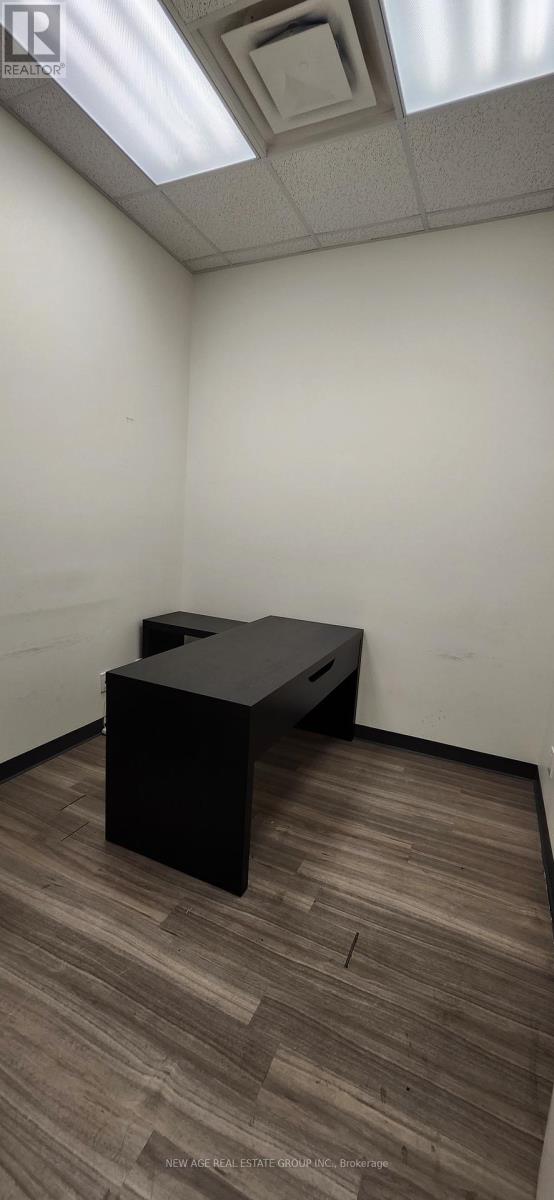 106 - 1065 Canadian Place, Mississauga, Ontario  L4W 1J9 - Photo 22 - W12591336