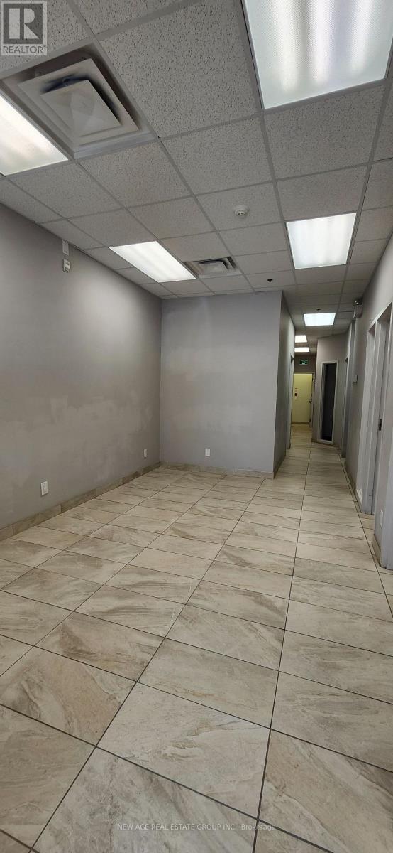 106 - 1065 Canadian Place, Mississauga, Ontario  L4W 1J9 - Photo 6 - W12591336