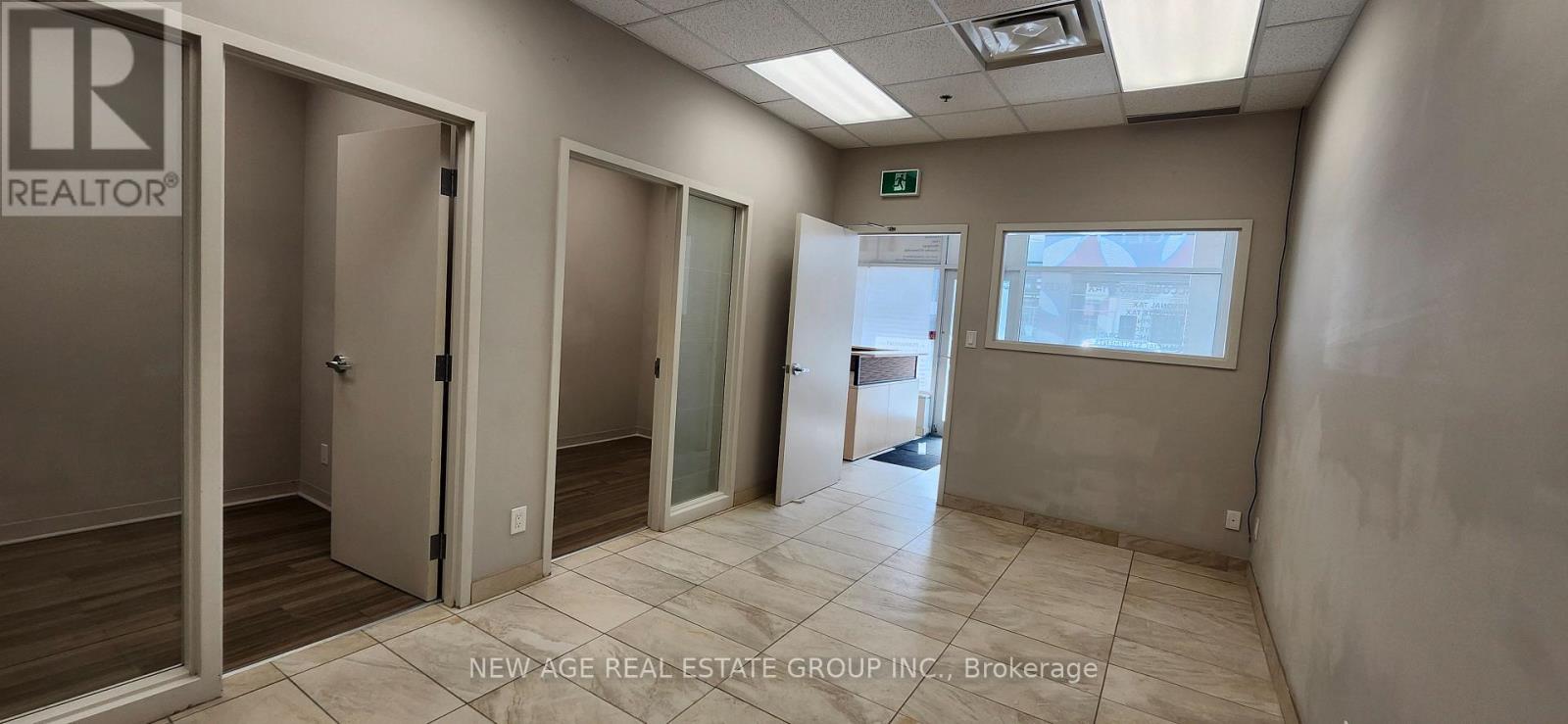 106 - 1065 Canadian Place, Mississauga, Ontario  L4W 1J9 - Photo 9 - W12591336