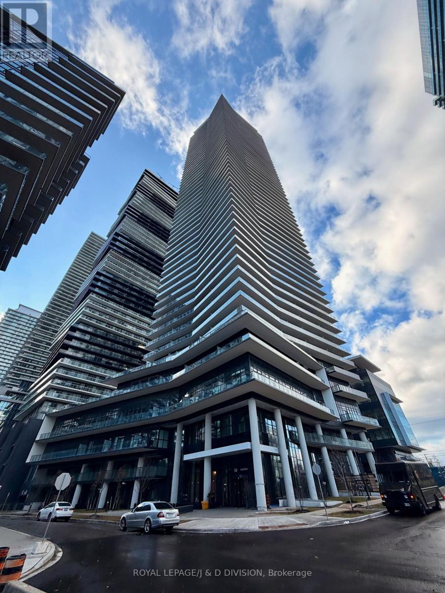 2901 - 38 ANNIE CRAIG DRIVE, Toronto, Ontario