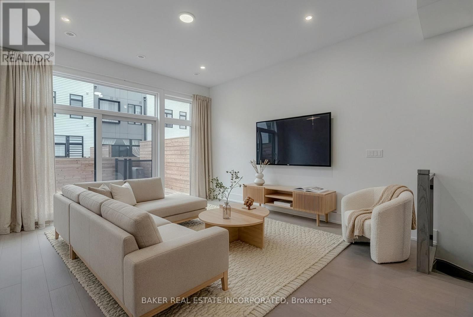 31 - 50 Coveside Drive, Mississauga, Ontario  L5H 0B2 - Photo 6 - W12591388