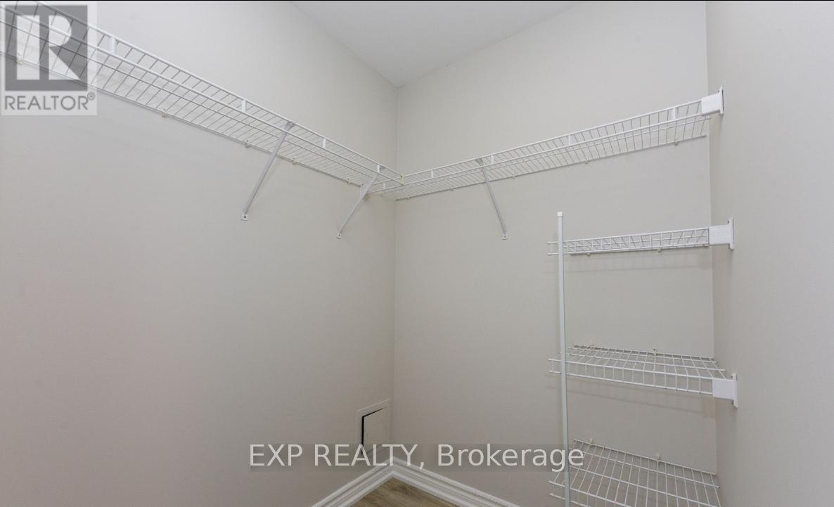 410 - 388 Prince Of Wales Drive, Mississauga, Ontario  L5B 0A1 - Photo 22 - W12591394