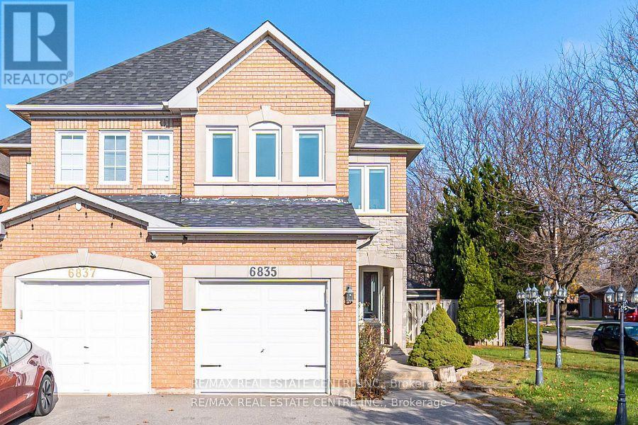6835 DILLINGWOOD DRIVE, Mississauga, Ontario