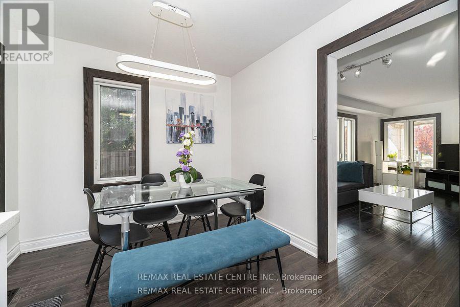 6835 Dillingwood Drive, Mississauga, Ontario  L5N 6Z9 - Photo 15 - W12591406