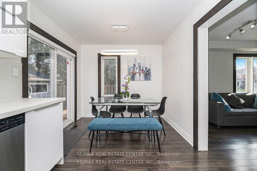 6835 Dillingwood Drive, Mississauga, Ontario  L5N 6Z9 - Photo 16 - W12591406