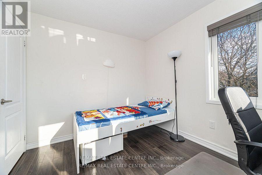 6835 Dillingwood Drive, Mississauga, Ontario  L5N 6Z9 - Photo 32 - W12591406