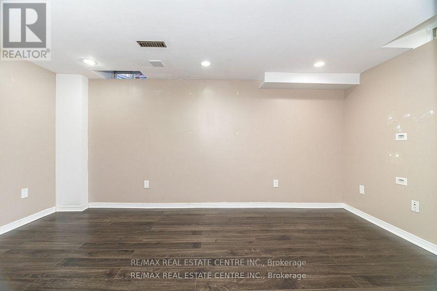 6835 Dillingwood Drive, Mississauga, Ontario  L5N 6Z9 - Photo 38 - W12591406