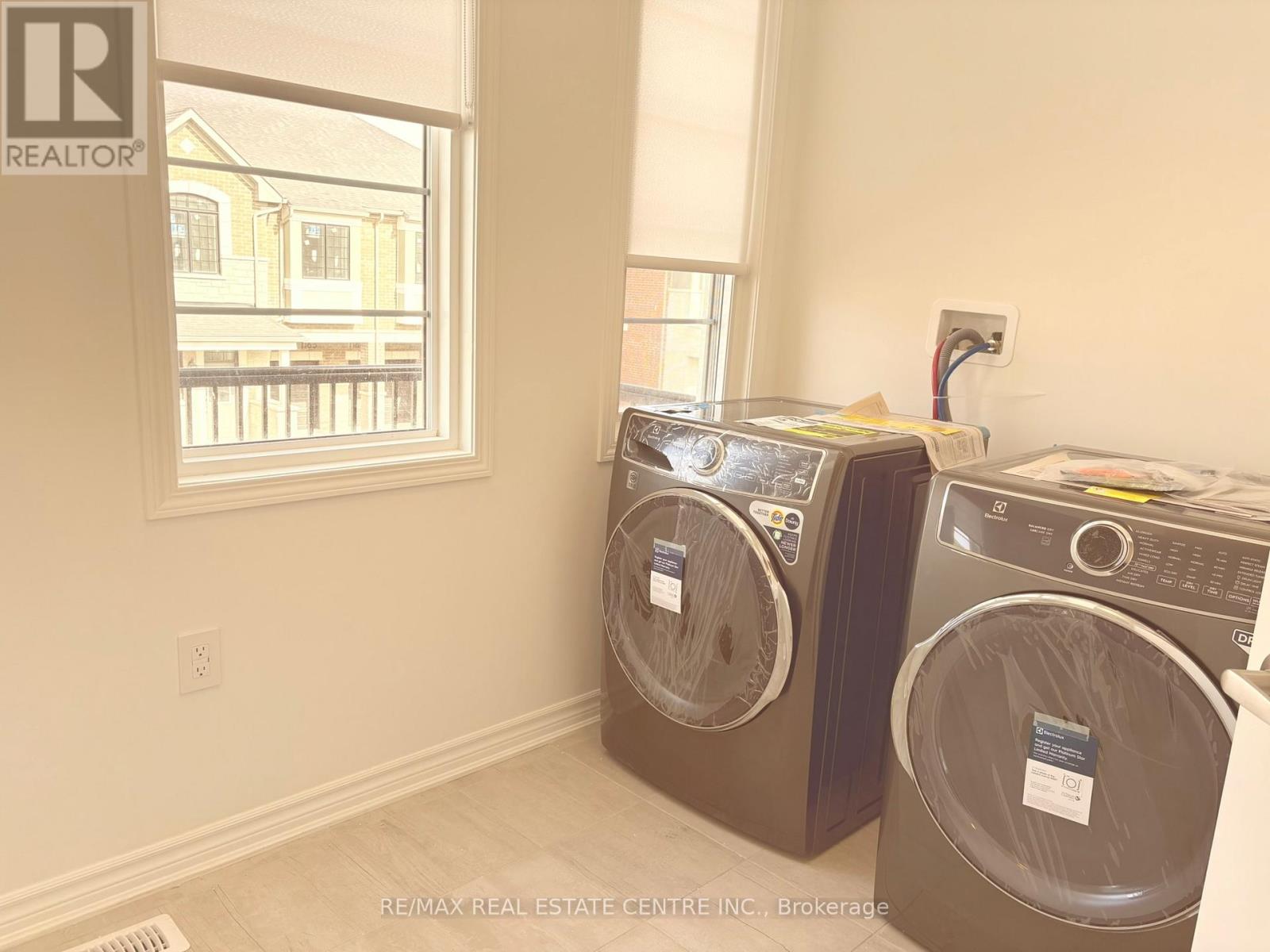 1166 Stirling Todd Terrace, Milton, Ontario  L9E 2E2 - Photo 15 - W12591412