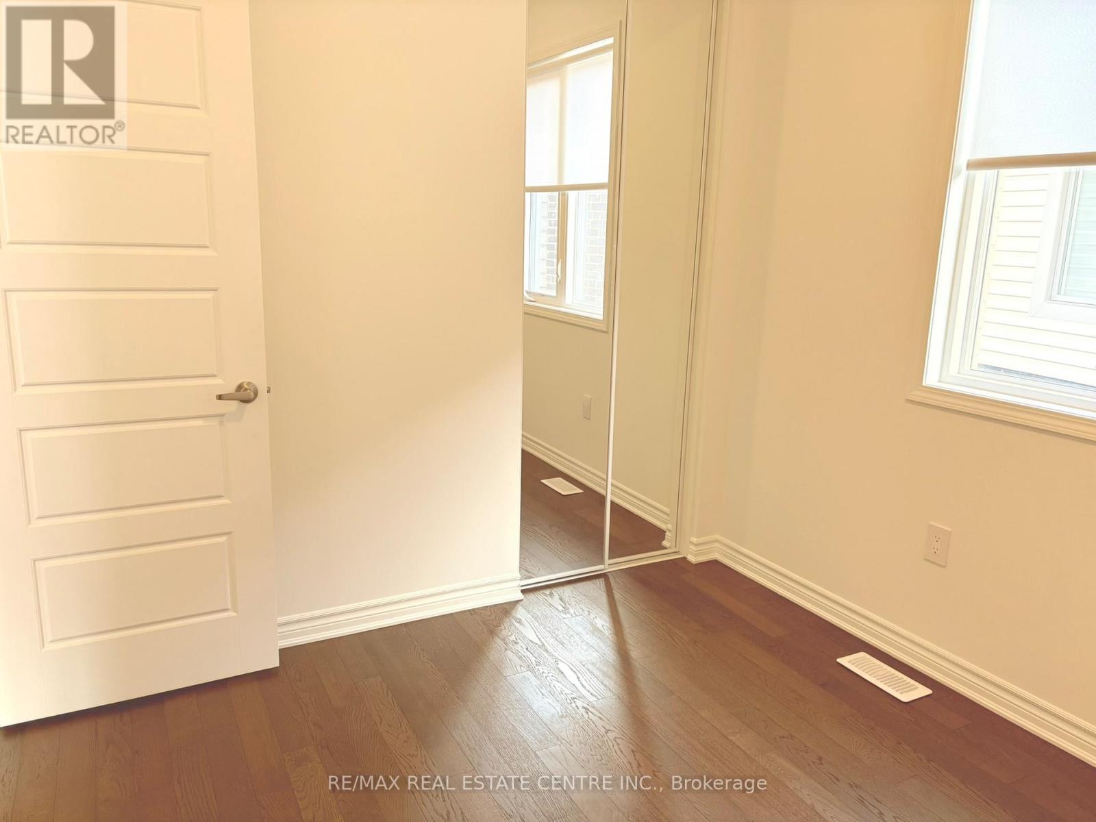 1166 Stirling Todd Terrace, Milton, Ontario  L9E 2E2 - Photo 25 - W12591412