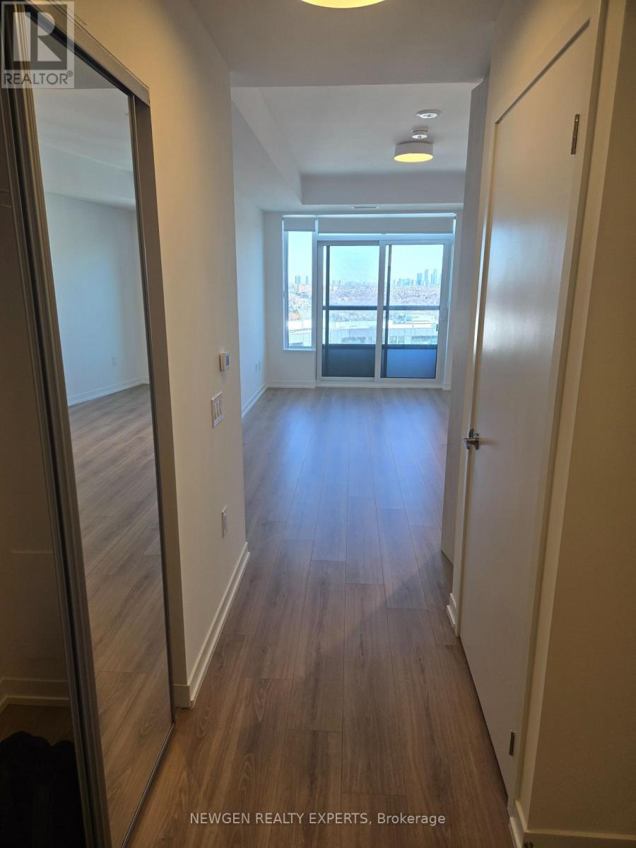 1411 - 2485 Eglinton Avenue W, Mississauga, Ontario  L5M 2T1 - Photo 4 - W12591428