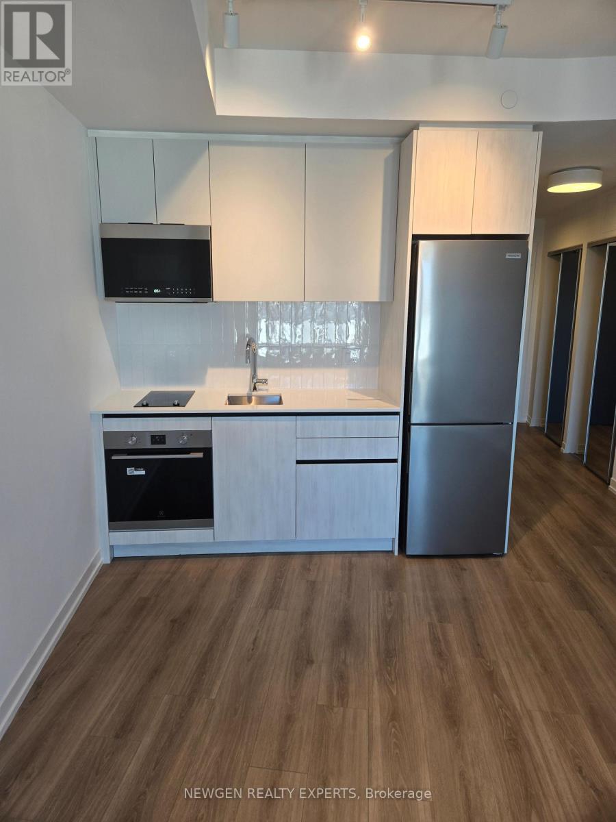 1411 - 2485 Eglinton Avenue W, Mississauga, Ontario  L5M 2T1 - Photo 9 - W12591428