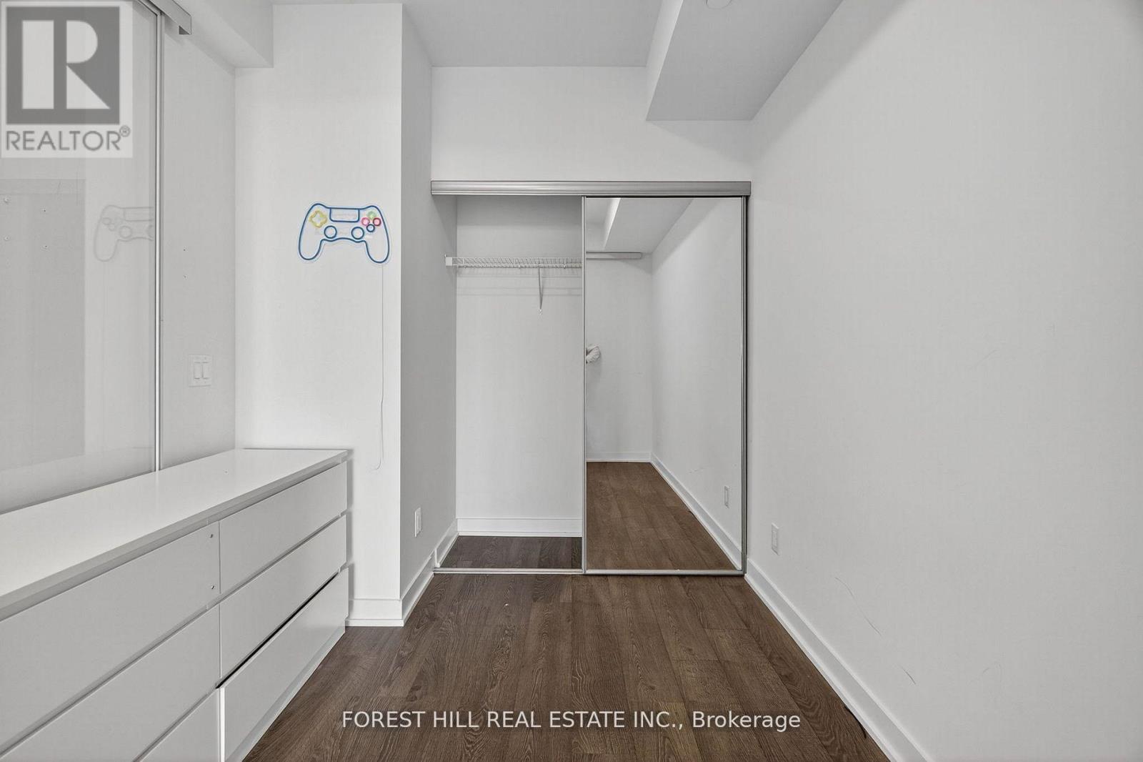 4009 - 1928 Lake Shore Boulevard, Toronto, Ontario  L4C 5T2 - Photo 5 - W12591436