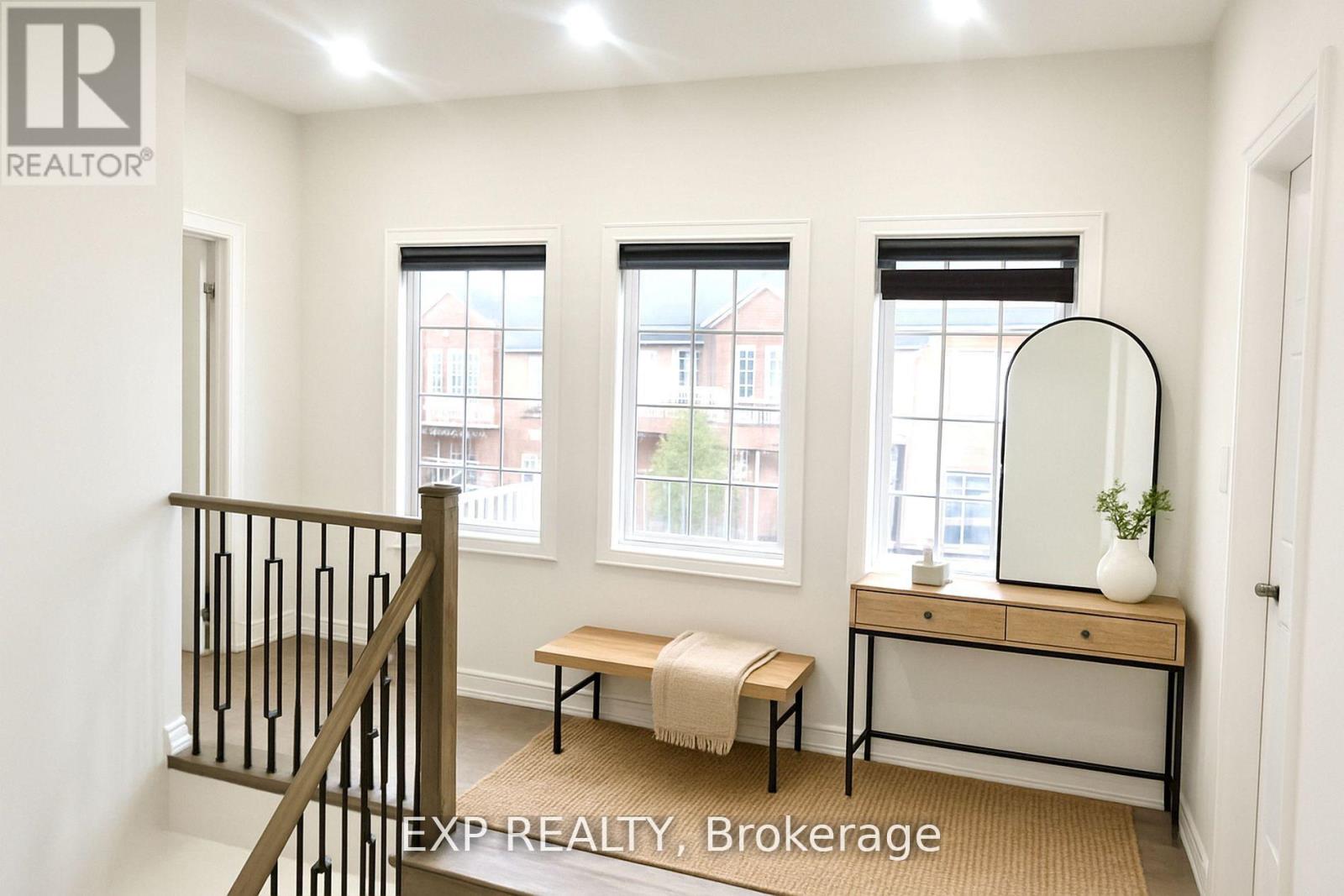 47 Vezna Crescent, Brampton, Ontario  L6X 5K4 - Photo 2 - W12591494