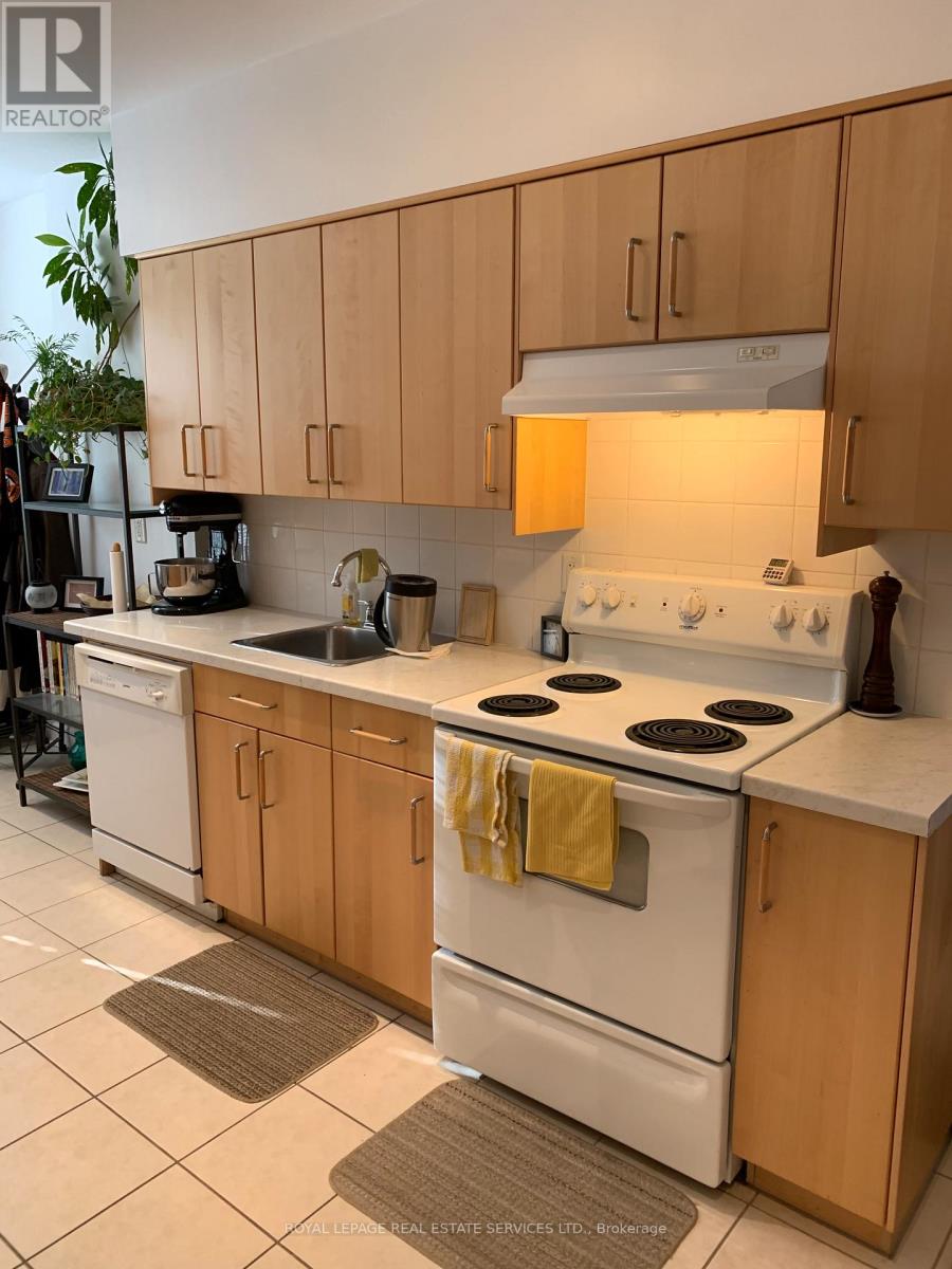 2 - 2 Harshaw Avenue, Toronto, Ontario  M6S 1X8 - Photo 3 - W12591538