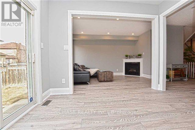 3811 Tacc Drive, Mississauga, Ontario  L5M 6X3 - Photo 10 - W12591544