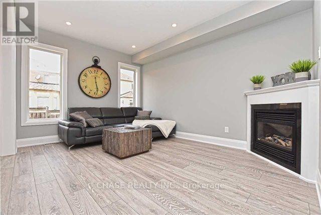 3811 Tacc Drive, Mississauga, Ontario  L5M 6X3 - Photo 11 - W12591544